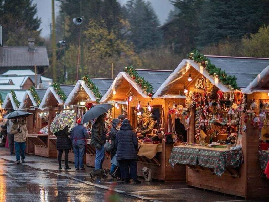 5 Mercatini di Natale in Italia da Non Perdere: Una Guida&nbsp;Completa